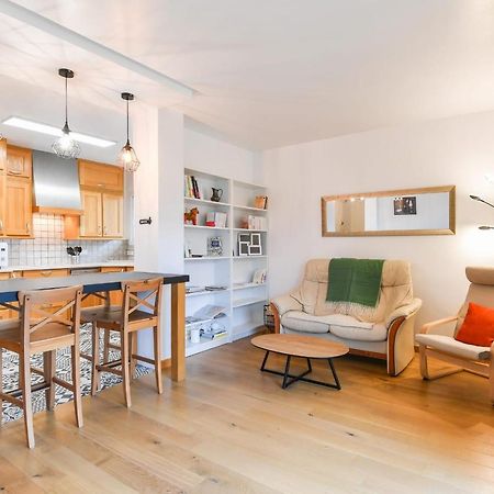 Nice Apartment With Balcony Very Close To The City Center Annecy Exterior foto