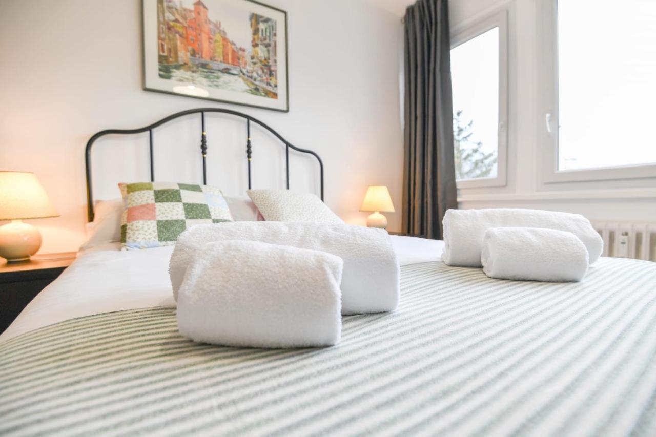 Nice Apartment With Balcony Very Close To The City Center Annecy Exterior foto